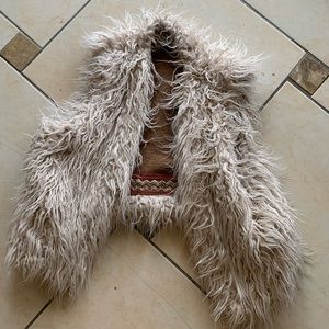 Vintage! Women’s Fuzzy Vest